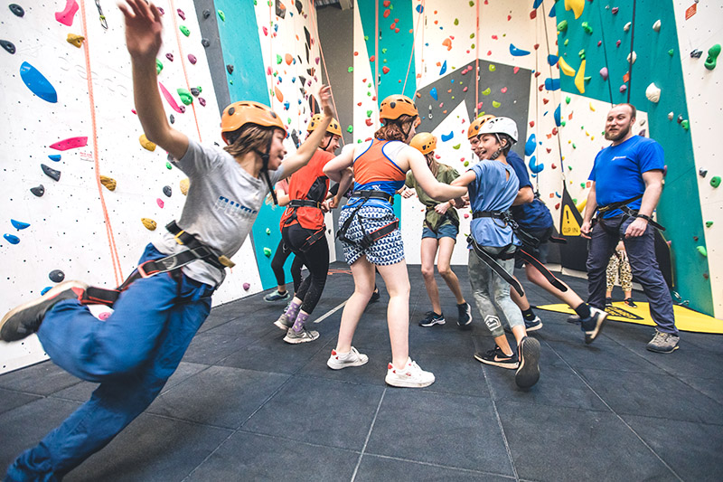 184web Kids climbing sessions